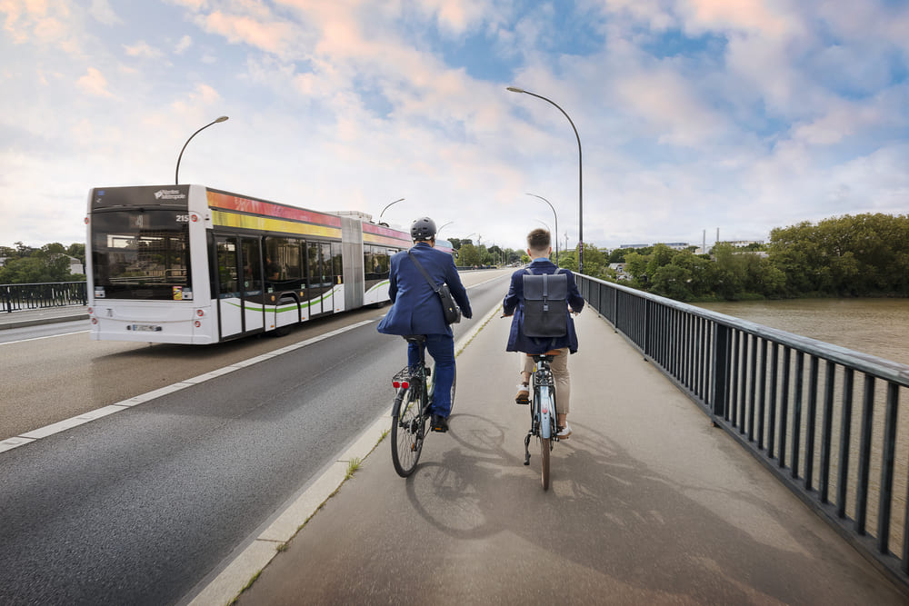 Vélos et busway